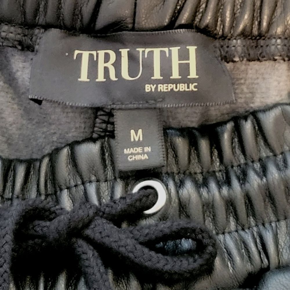 Truth By Republic Black Faux Leather Drawstring Jogger Pants Size M NWOT - Picture 6 of 8